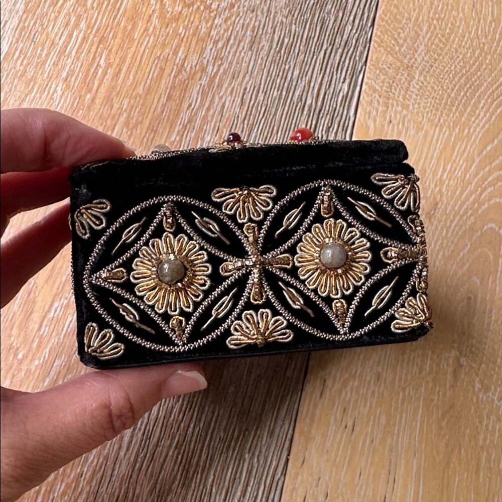 Vintage 1970s Embroidered Jewelry Box Handmade India Velvet Beaded Trinket Case - Picture 5 of 8